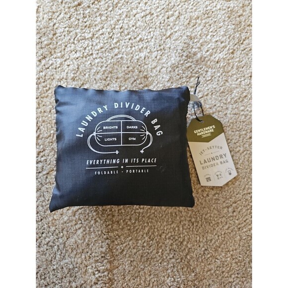 Gentleman's Hardware Jet-Setter Laundry Divider Bag - Picture 1 of 6
